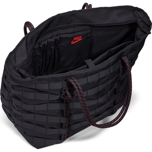 Shopper bag Nike bez dodatków na ramię mieszcząca a8 w sportowym stylu 