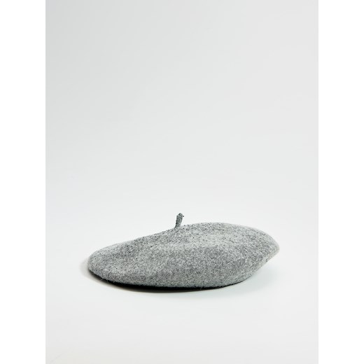 Mohito - Wełniany beret z aplikacją - Jasny szary Mohito  One Size 