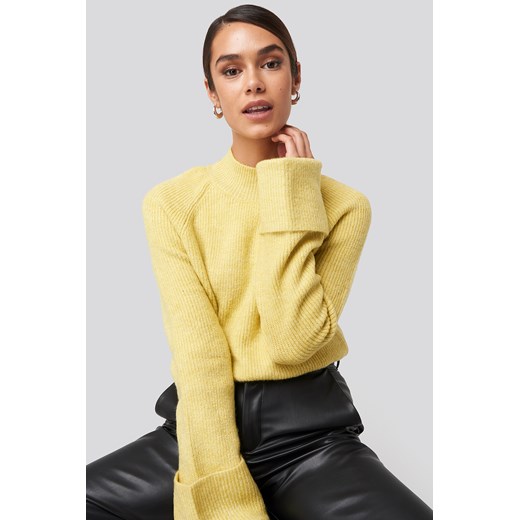 Żółty sweter damski Trendyol bez wzorów 