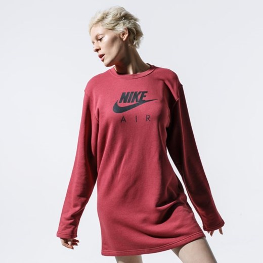 Bluza damska czerwona Nike z aplikacją długa 
