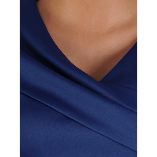 Sukienka Modbis niebieska prosta na urodziny elegancka z dekoltem w literę v z krótkim rękawem 