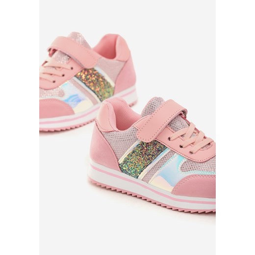 Buty sportowe dziecięce Born2be różowe na rzepy na wiosnę 