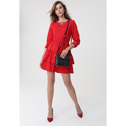 Sukienka Born2be czerwona oversize dzienna bez wzorów z dekoltem w serek 