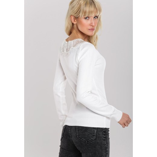 Sweter damski Renee biały bez wzorów z okrągłym dekoltem 