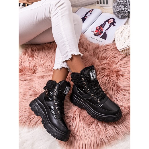 Escoli sneakersy damskie czarne sznurowane płaskie jesienne 