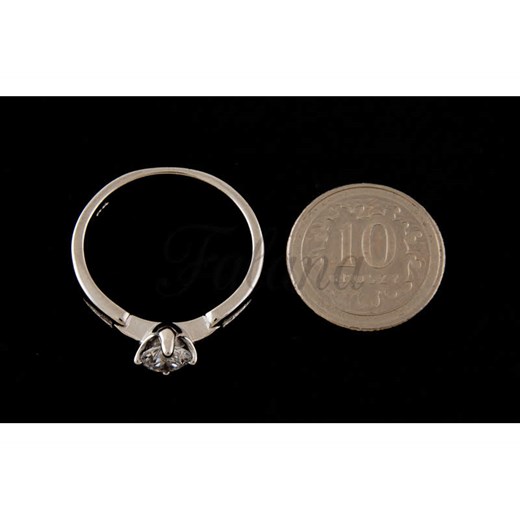 Pierścionek srebrny z cyrkonią p0179 - 2,1 g.