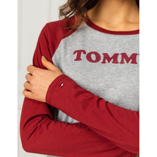Bluzka damska Tommy Hilfiger z napisami z okrągłym dekoltem 