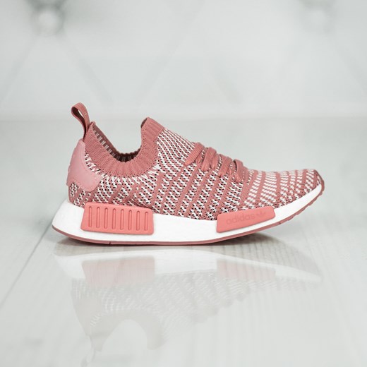 Buty sportowe damskie Adidas nmd bez wzorów płaskie 