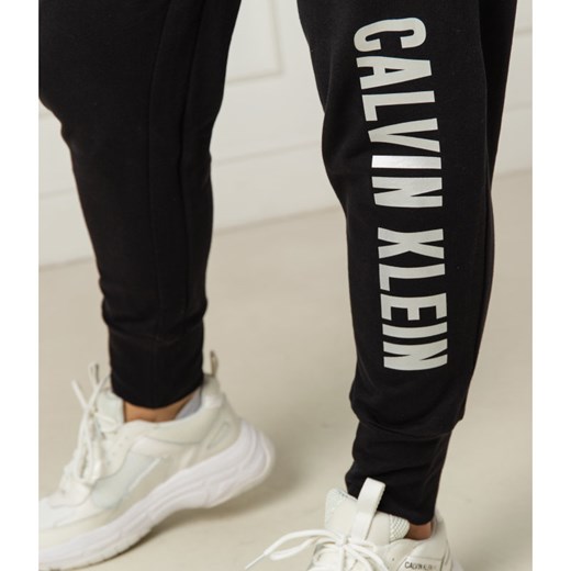 Spodnie damskie Calvin Klein w sportowym stylu 