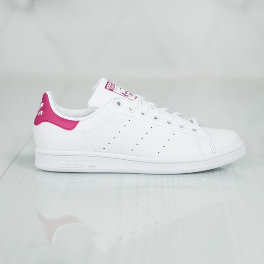 Buty sportowe damskie Adidas białe płaskie bez wzorów 