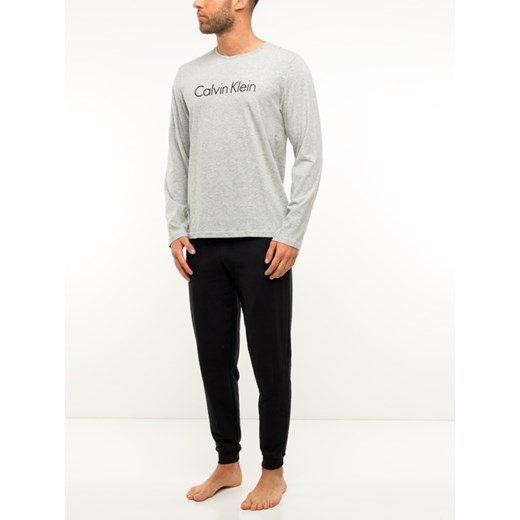 T-shirt męski Calvin Klein w stylu młodzieżowym 