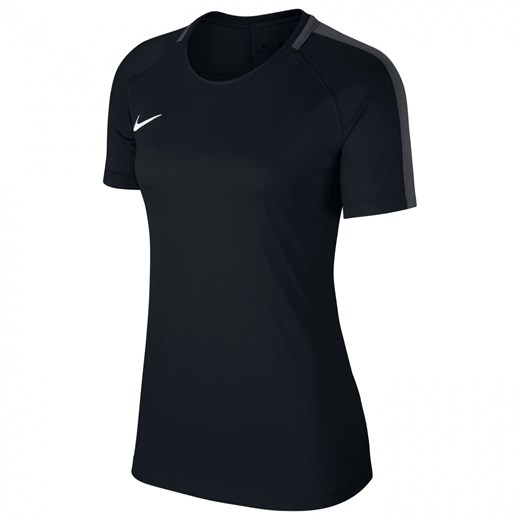 Bluzka damska Nike na wiosnę 