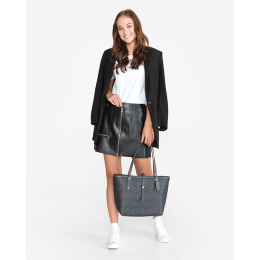Shopper bag Coach elegancka skórzana na ramię bez dodatków 