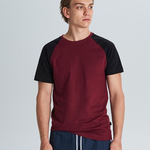 Cropp t-shirt męski czerwony z krótkimi rękawami 