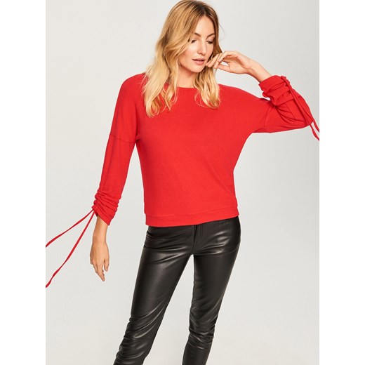 Reserved - Sweter z wiązanymi rękawami - Czerwony