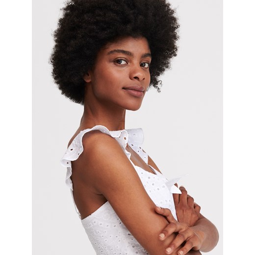 Biała bluzka damska Reserved w stylu młodzieżowym z okrągłym dekoltem 