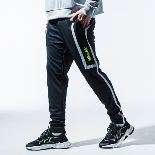 Spodnie męskie Nike gładkie 