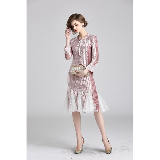 Sukienka różowa Kaimilan z długim rękawem z aplikacjami  