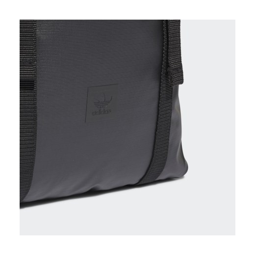 Shopper bag Adidas czarna na ramię duża bez dodatków matowa 