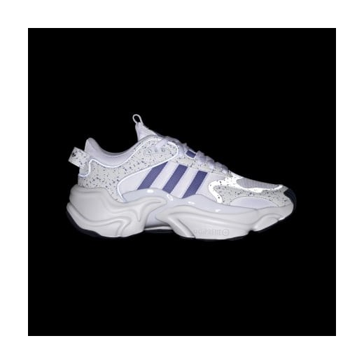 Magmur Runner Shoes  Addidas 36,36 2/3,37 1/3,38,38 2/3,39 1/3,40,40 2/3,41 1/3,42,42 2/3,43 1/3,44 Adidas