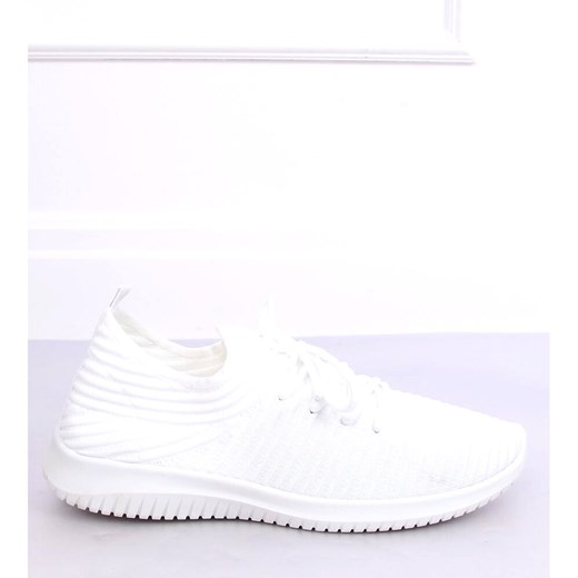 Buty sportowe damskie Butymodne z tkaniny białe płaskie sznurowane 