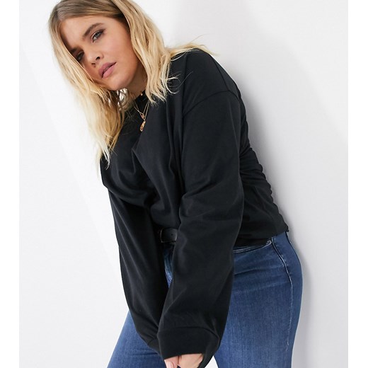 ASOS DESIGN Curve – Czarny t-shirt oversize z długim rękawem