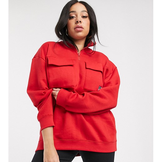 Daisy Street Plus – Bluza z suwakiem do połowy, kieszeniami i haftowaną flagą-Czerwony
