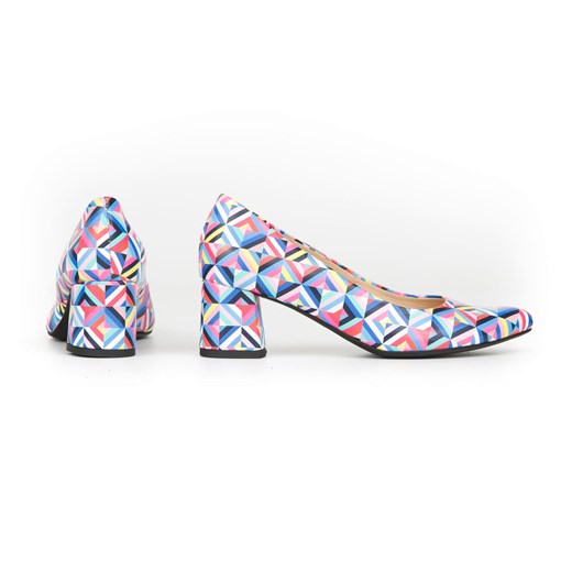 Czółenka Zapato skórzane eleganckie w abstrakcyjnym wzorze z okrągłym noskiem 