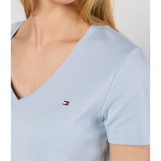 Bluzka damska Tommy Hilfiger niebieska w serek z krótkimi rękawami 
