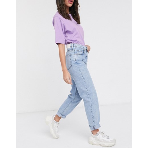Weekday – Lash – Jasnoniebieskie mom jeans z bawełny organicznej