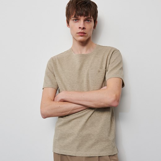 T-shirt męski brązowy Reserved z krótkim rękawem 