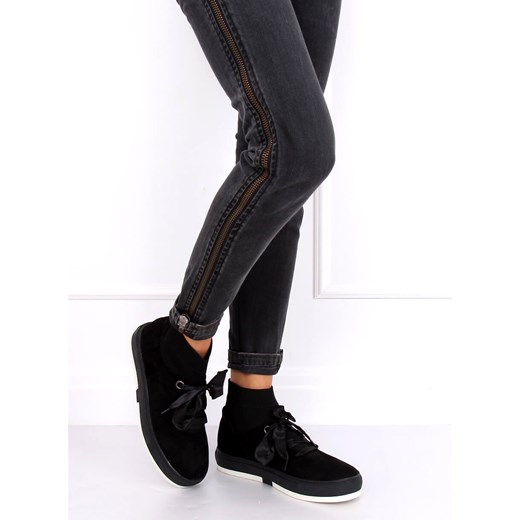 Buty sportowe damskie czarne Butymodne casualowe w stylu młodzieżowym sznurowane 