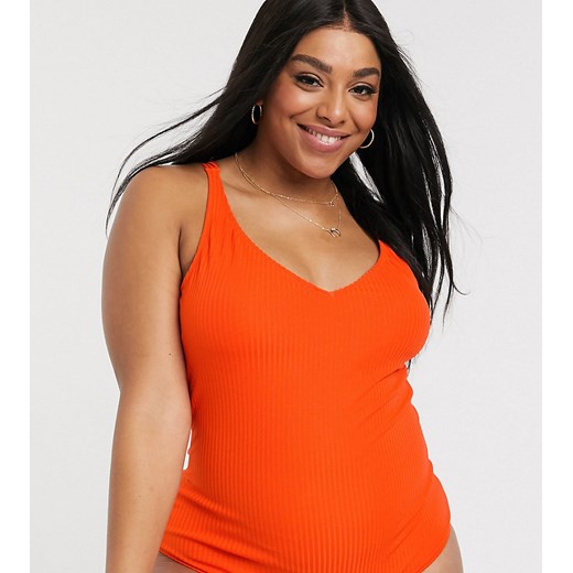 Vero Moda Curve – Pomarańczowy prążkowany strój kąpielowy z odkrytymi plecami-Czerwony