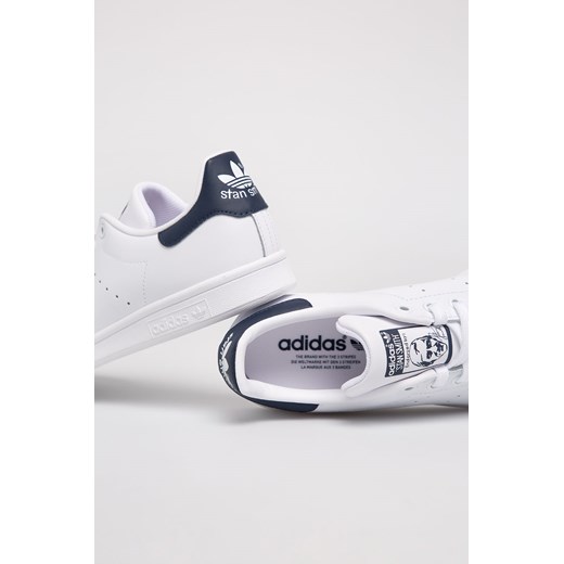 Białe buty sportowe męskie Adidas Originals sznurowane 