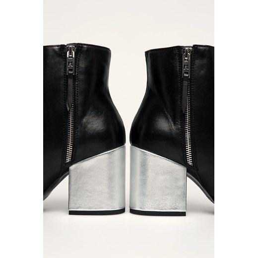 Karl Lagerfeld botki na obcasie eleganckie z zamkiem 