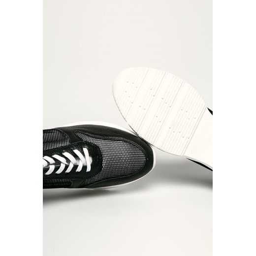 Buty sportowe damskie Wojas czarne na platformie sznurowane skórzane bez wzorów 