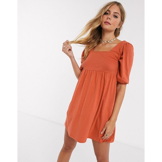 ASOS DESIGN – Sukienka o luźnym kroju z kwadratowym dekoltem i bufkami w rdzawym kolorze-Żółty Asos Asos Poland