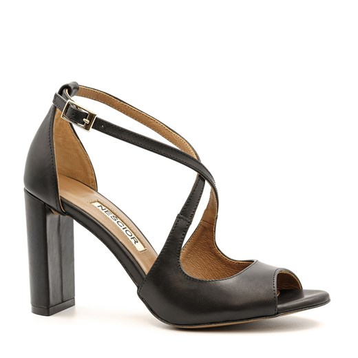 Czarne skórzane sandały na słupku 33A ze sklepu NESCIOR w kategorii Sandały damskie - zdjęcie 83992513