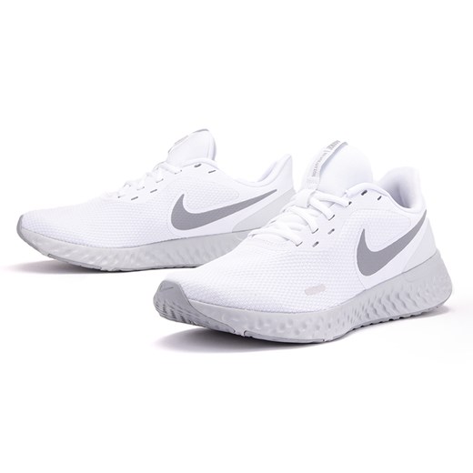 Buty sportowe męskie Nike revolution białe sznurowane na wiosnę 