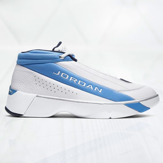 Jordan Team Showcase CD4150-104  Jordan 44 wyprzedaż Sneakers.pl 