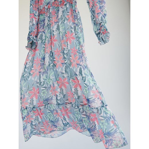 Sukienka Reserved z długim rękawem z okrągłym dekoltem na spacer 