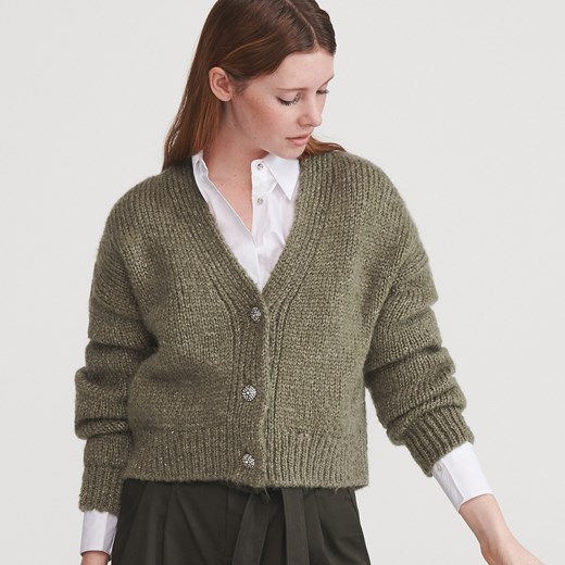 Sweter damski Reserved casual zielony wełniany z dekoltem w serek 