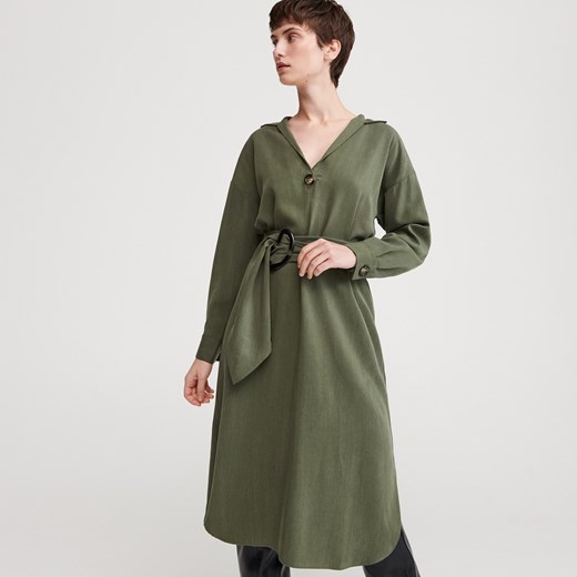 Sukienka Reserved z długimi rękawami zielona 