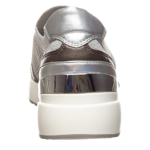 Sneakersy w kolorze srebrnym