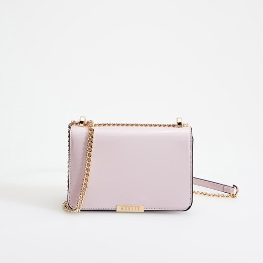 Mohito - Torebka crossbody z łańcuszkiem - Różowy  Mohito One Size 