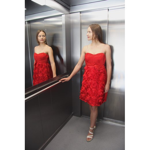 Sukienka krótka Czerwona RÓŻA Rokado  Rokado Standard 36-40 