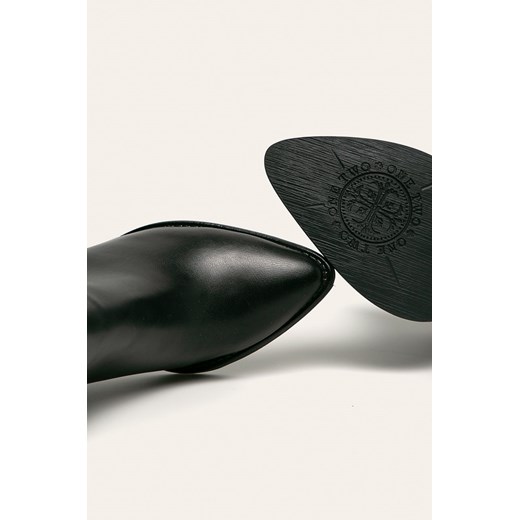 Answear botki bez zapięcia ze skóry ekologicznej na obcasie casual 