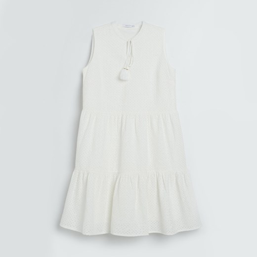 Reserved sukienka bez wzorów biała 