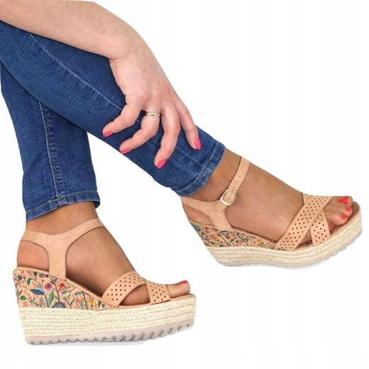 Espadryle damskie Dk na koturnie z tkaniny z klamrą 