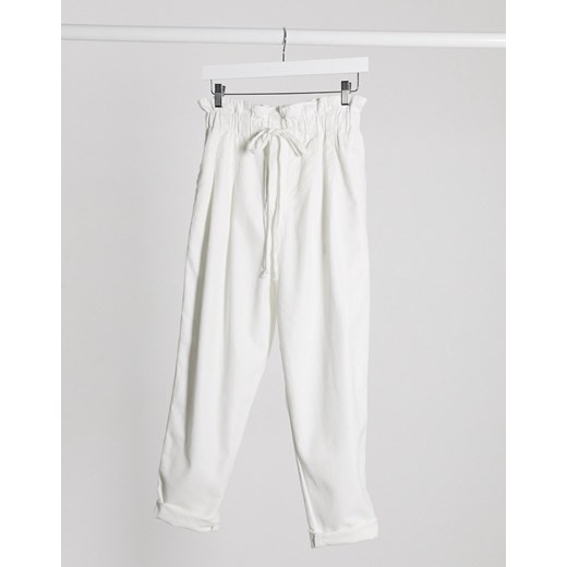 Missguided – Białe spodnie z talią typu paperbag-Biały